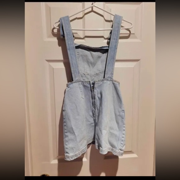 Overall dress - Picture 2 of 3